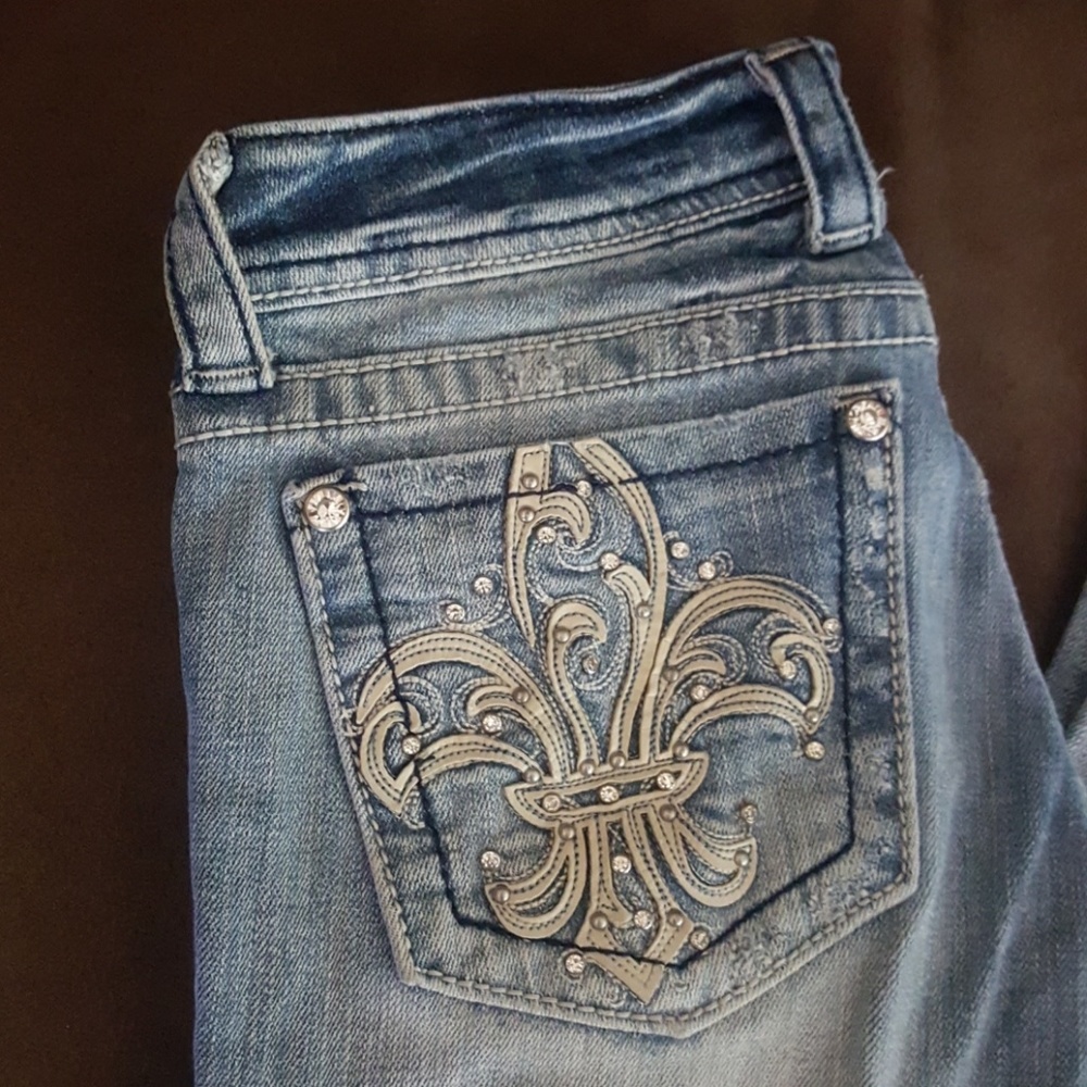 Miss Me 26 fluer de lis Rodeo Cowgirl bootcut 30" inseam Petite